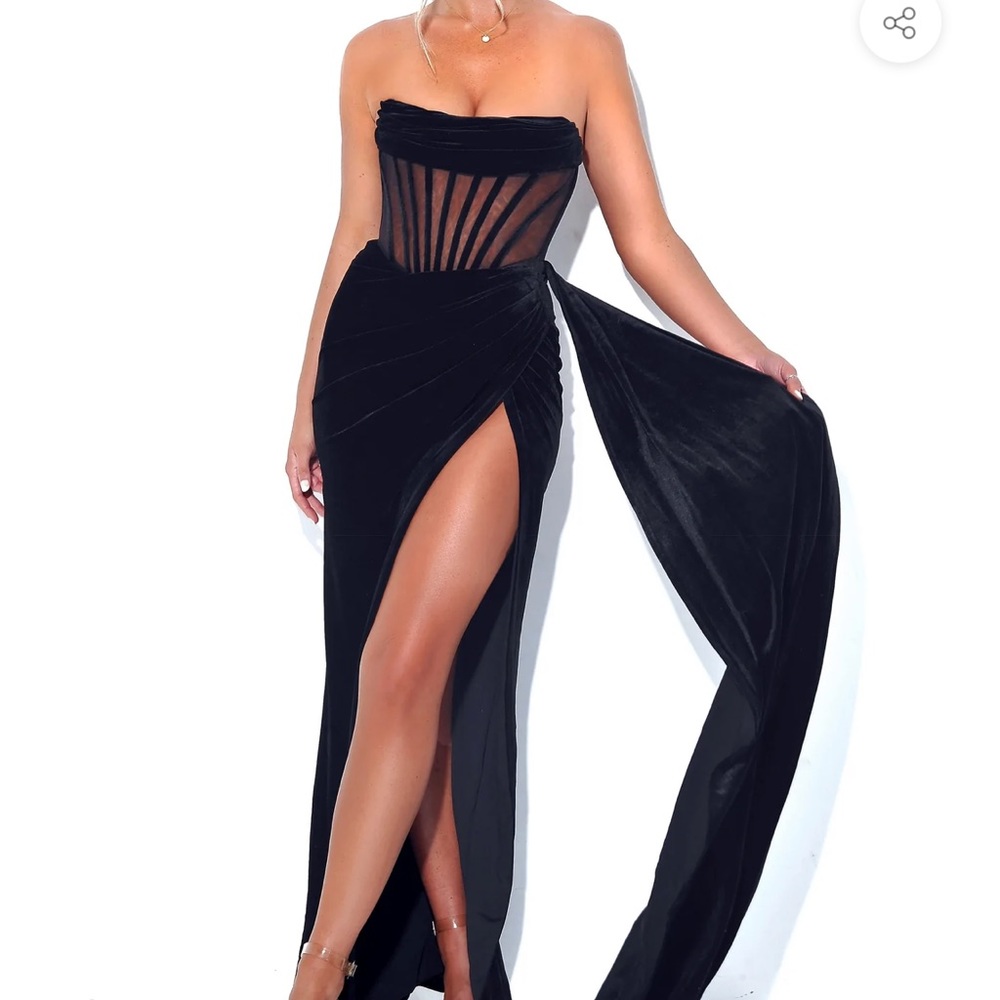 Miss Circle Black Velvet Corset Gown